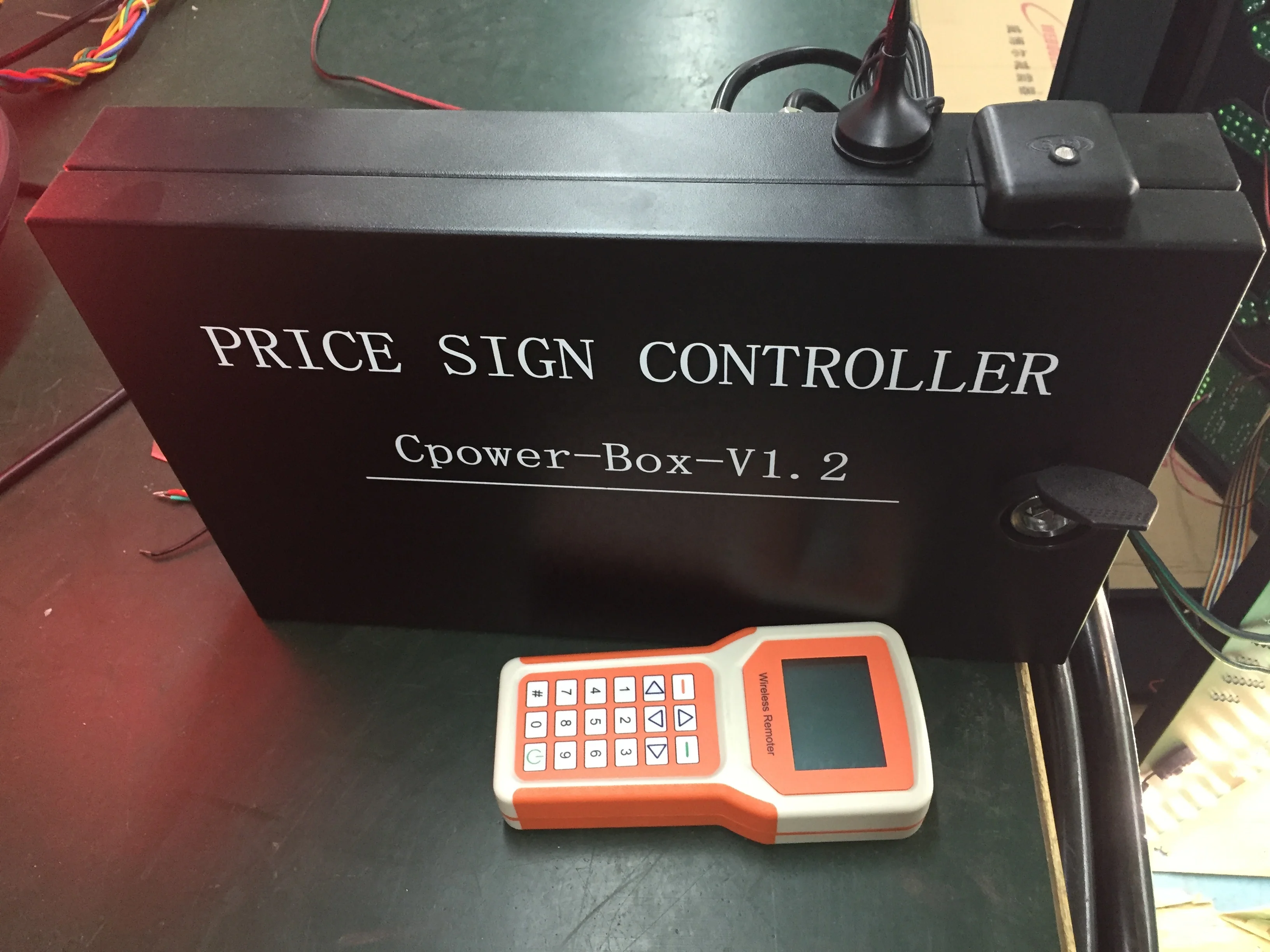 Petrol station LED screen price display outdoor