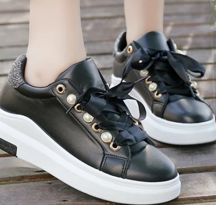 Summer latest design fashion breathable flat increase beautiful pearl woman casual shoes