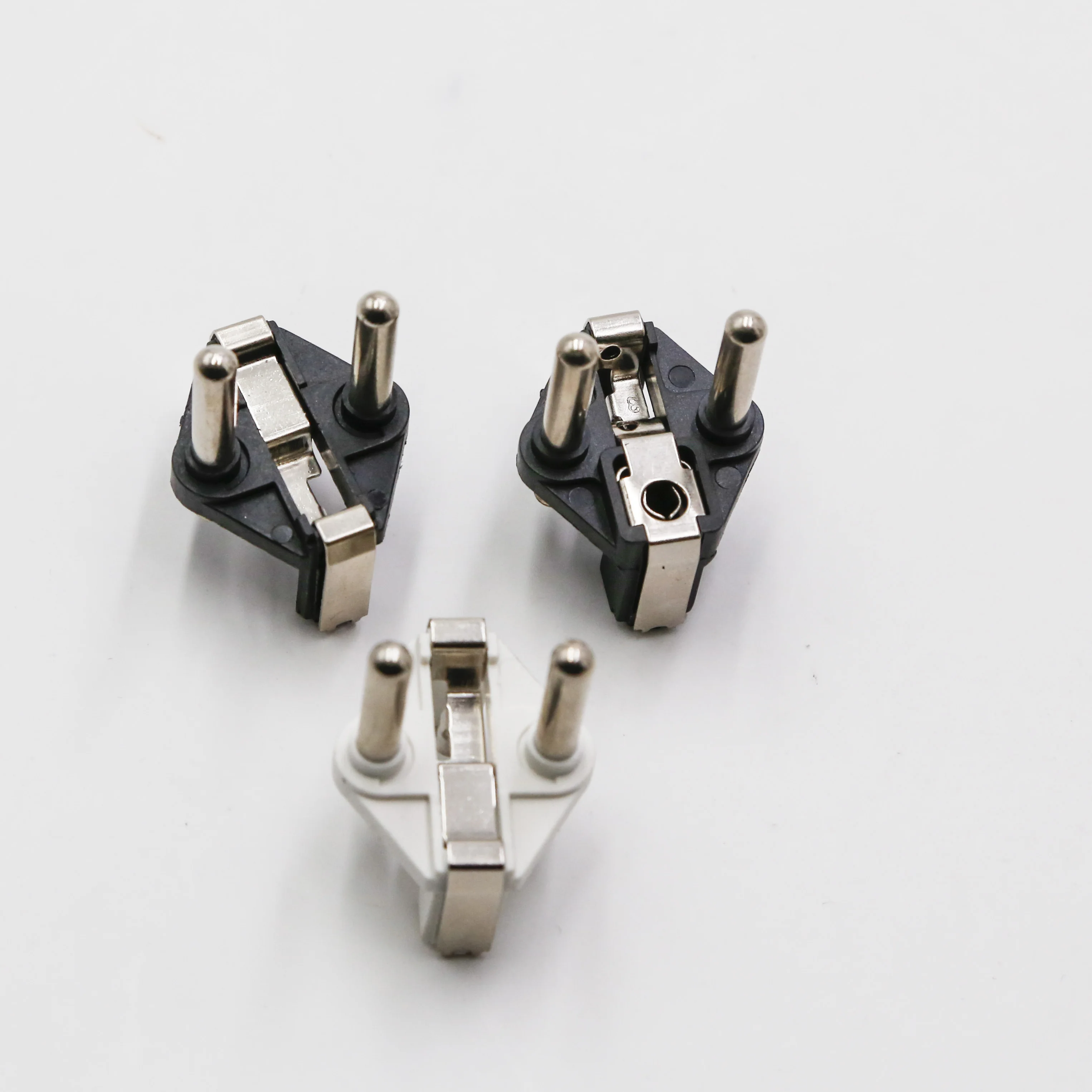 MD-02A  VDE    plug insert middle east europe schuko  4.8mm solid hollow pins