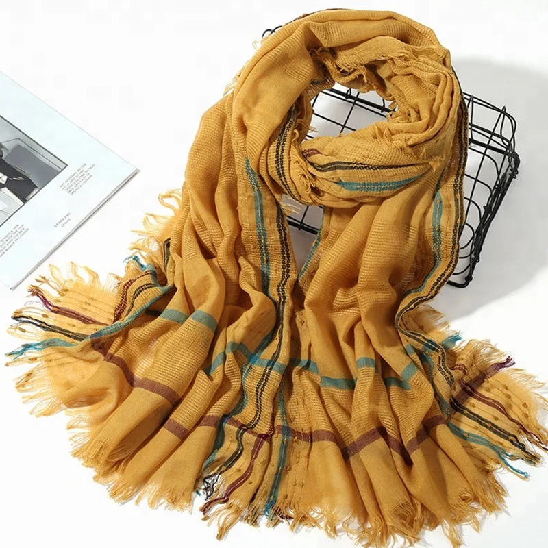 
Wholesale New Fashion Bamboo Cotton Linen Literary Woman Surrounded By Tassels Lengthen Muslim Hijab Shawl Scarf Scarves 