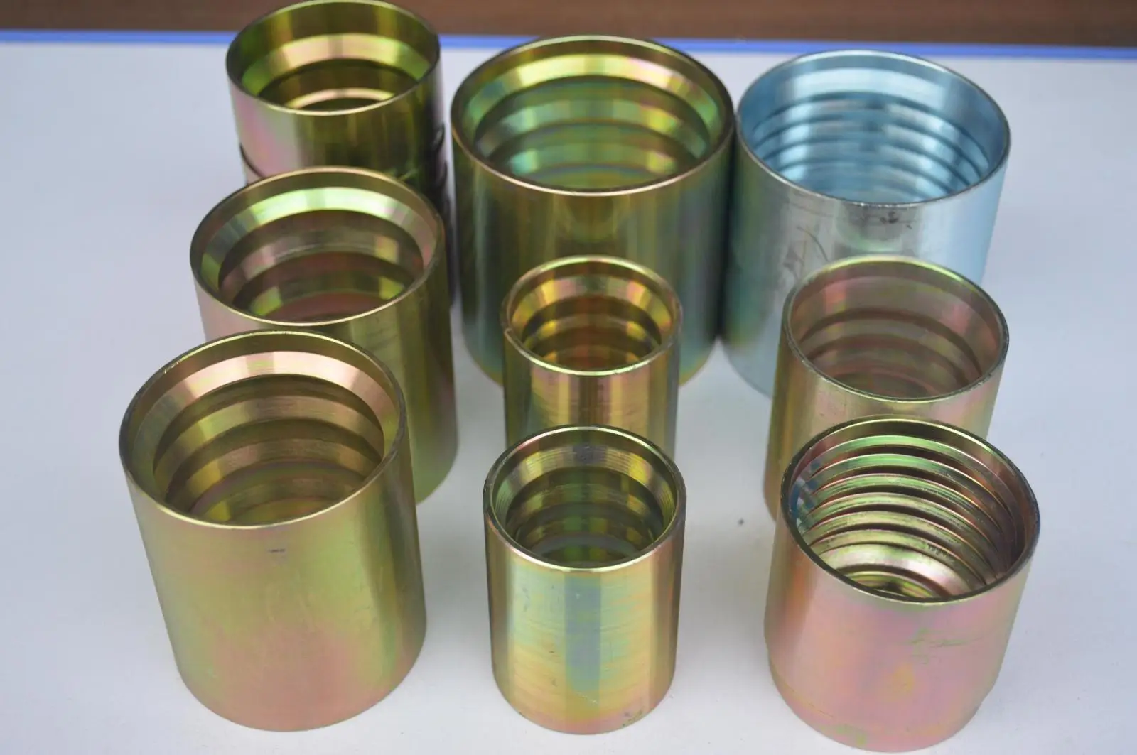 Производитель гидравлических наконечников и фитингов для шланга высокого давления SAE 100R1 /1sn/2sn/4sh