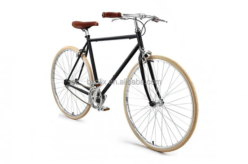 Retro style mans classic bike with 700C cream tires