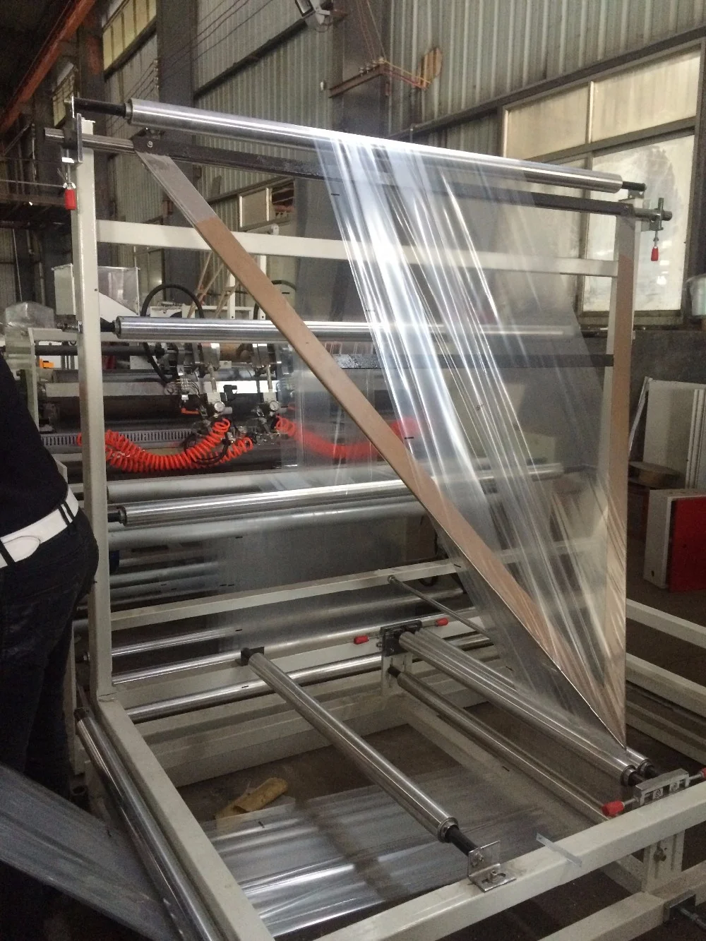 CW-800ZD fully automatic multi functional pe side sealing soft loop shopping handle bag making machine