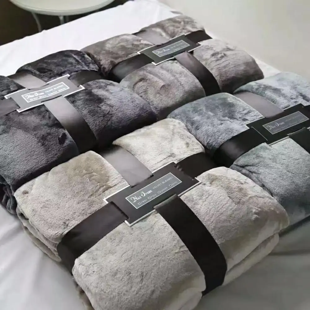 
High Quality Export Wholesale Multifunction Flannel Plush Blanket 