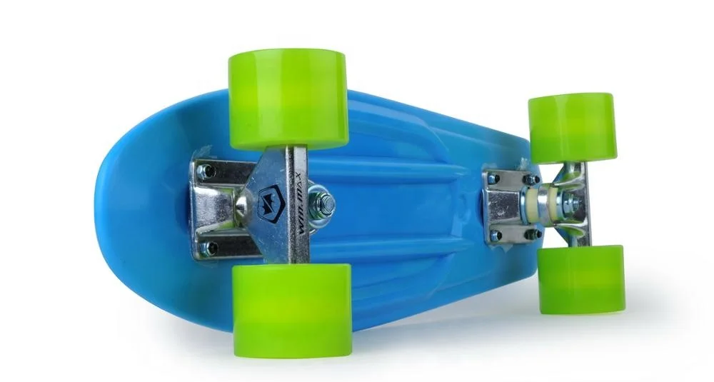 Win.max New 22.5 inch plastic anti-slip grip tape Plastic skateboard deck fish skateboard with PU wheels