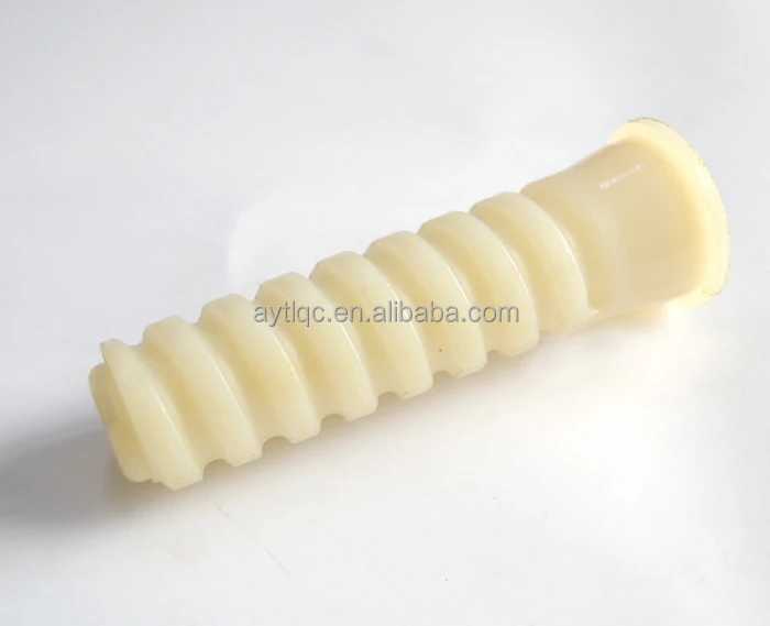 Пластиковый дюбель