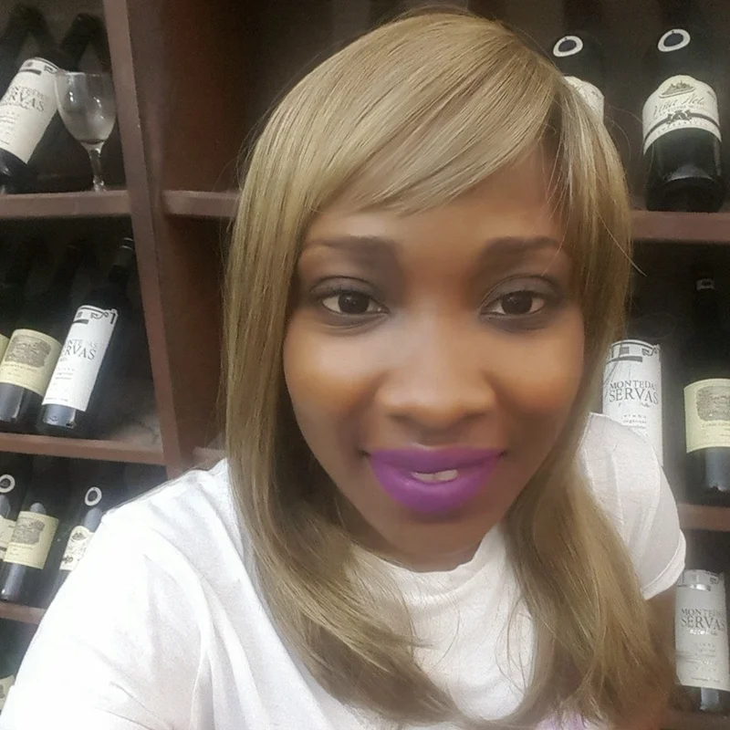 Wholesale heat resistant synthetic hair long  straight blonde wigs with side-part bangs synthetic hair wigs for women