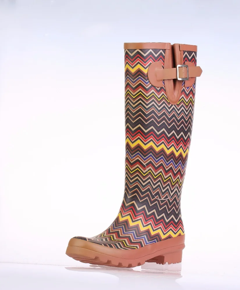 Женские высокие резиновые туфли с цветочным принтом