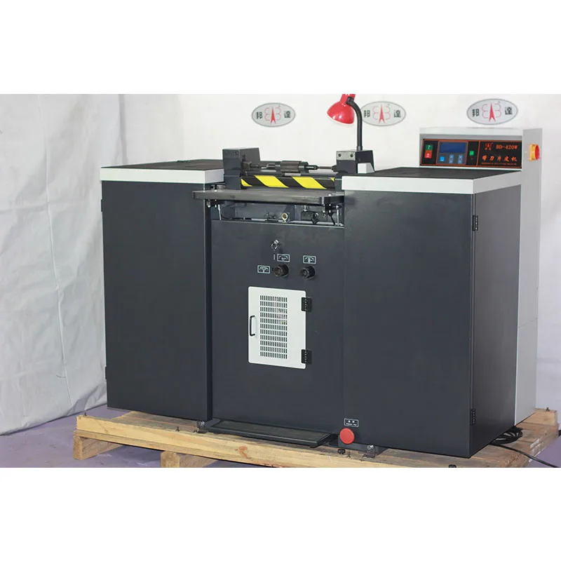 420mm Width PLC Band Knife Leather PU PVC Splitting Machine BD-420W