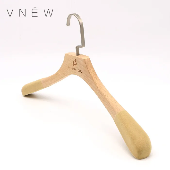 High quality hanger custom shoulder velvet flocked non slip wood clothes  hanger