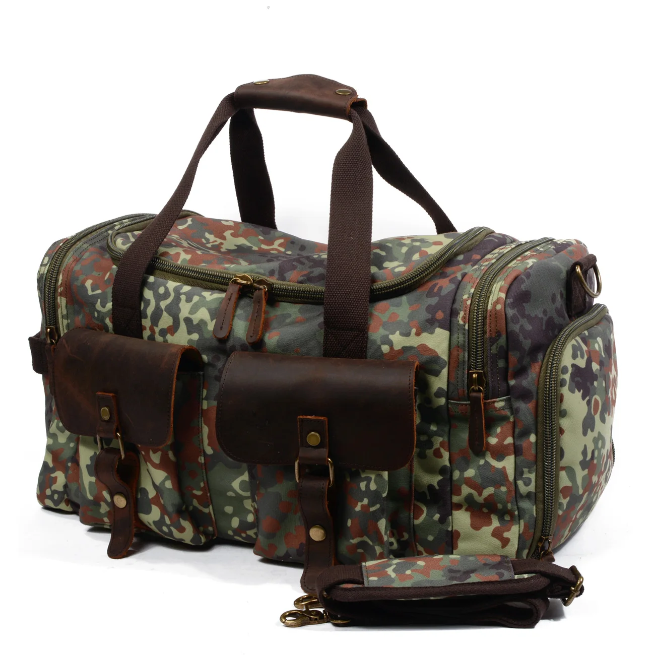 New Large Capacity  Camouflage Fabric With Crazy horse leather Luggage  MensTote Weekend Duffel