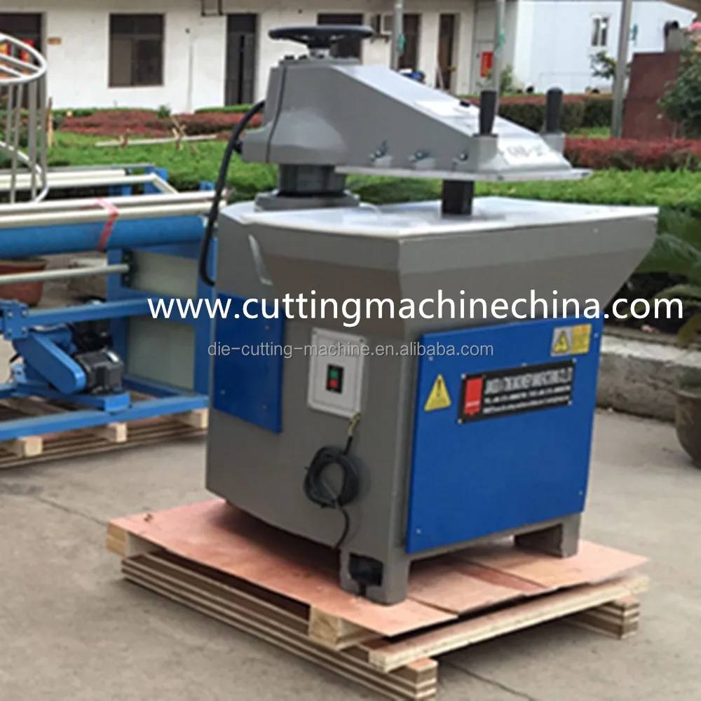 JSAT-2C/12 Hydraulic swing arm leather cutting machine