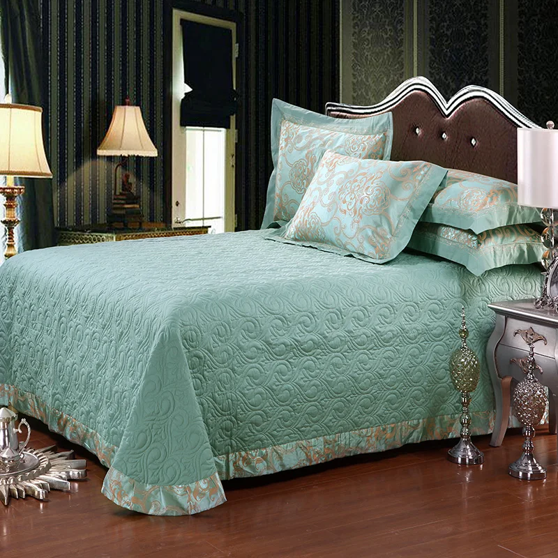 
New Luxury design silk cotton jacquard embroidery bedding set bed spread coverlet 