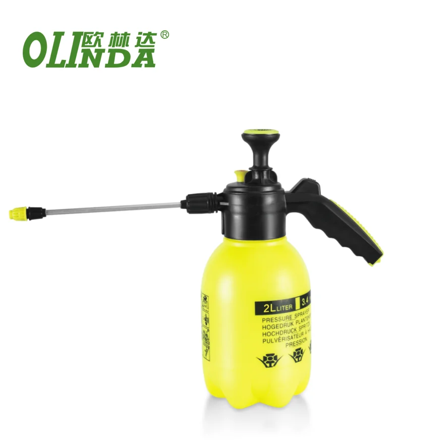 China custom 2L plastic spray bottles bulk with long nozzle