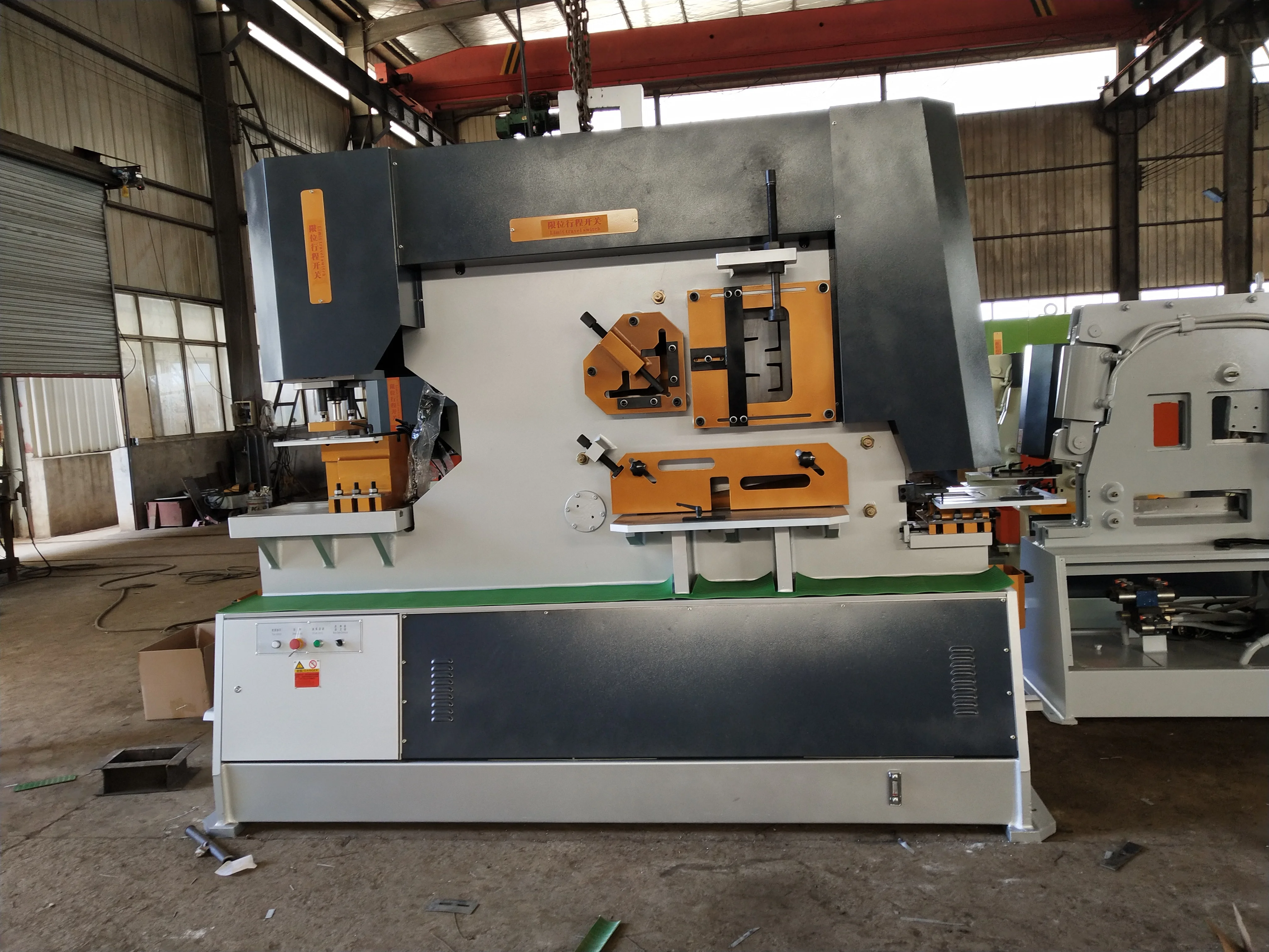 High Configuration Q35Y-40 series hydraulic combined punching and shearing Ironworker pressing and cutting machine