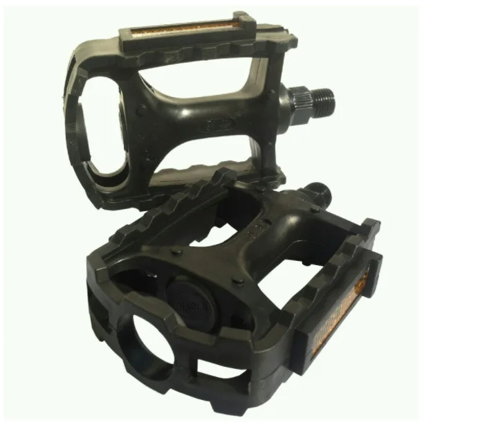 Пластиковые педали для велосипеда. Горный велосипед pdals. Педали для горного велосипеда