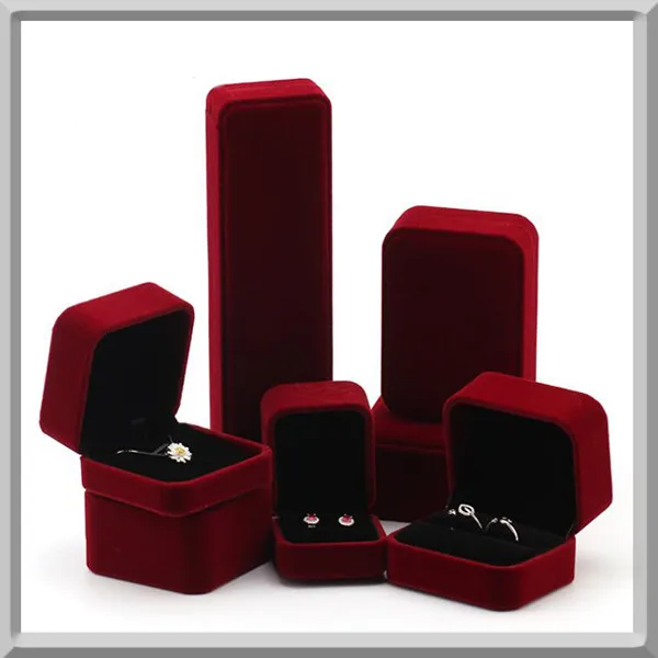 Luxury velvet red jewelry gift boxes for necklace earrings rings