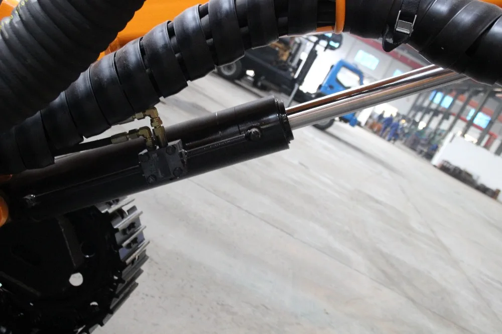 Full Hydraulic Drilling Machine (boomer)