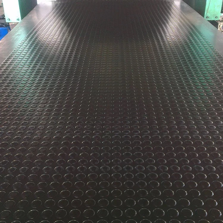 Высококачественный резиновый напольный коврик с черными монетами