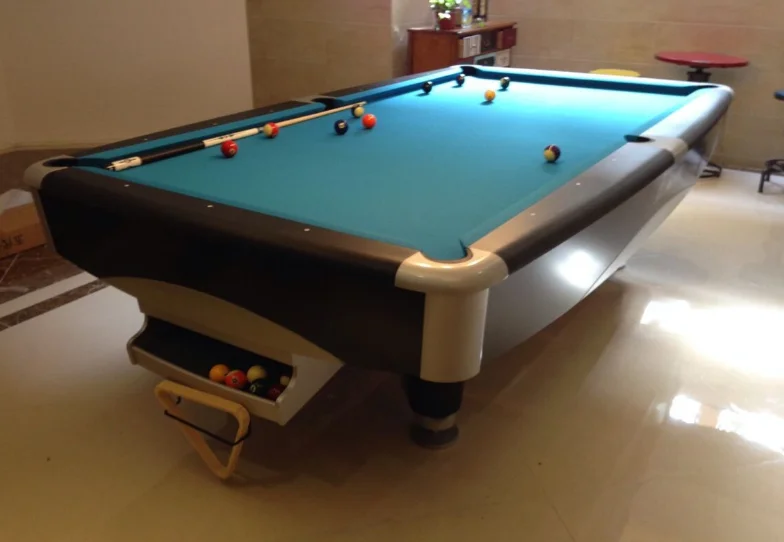 9ft Pool Table
