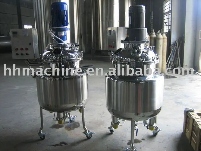 Вакуумный эмульгирующий резервуар для моющего средства и лосьона