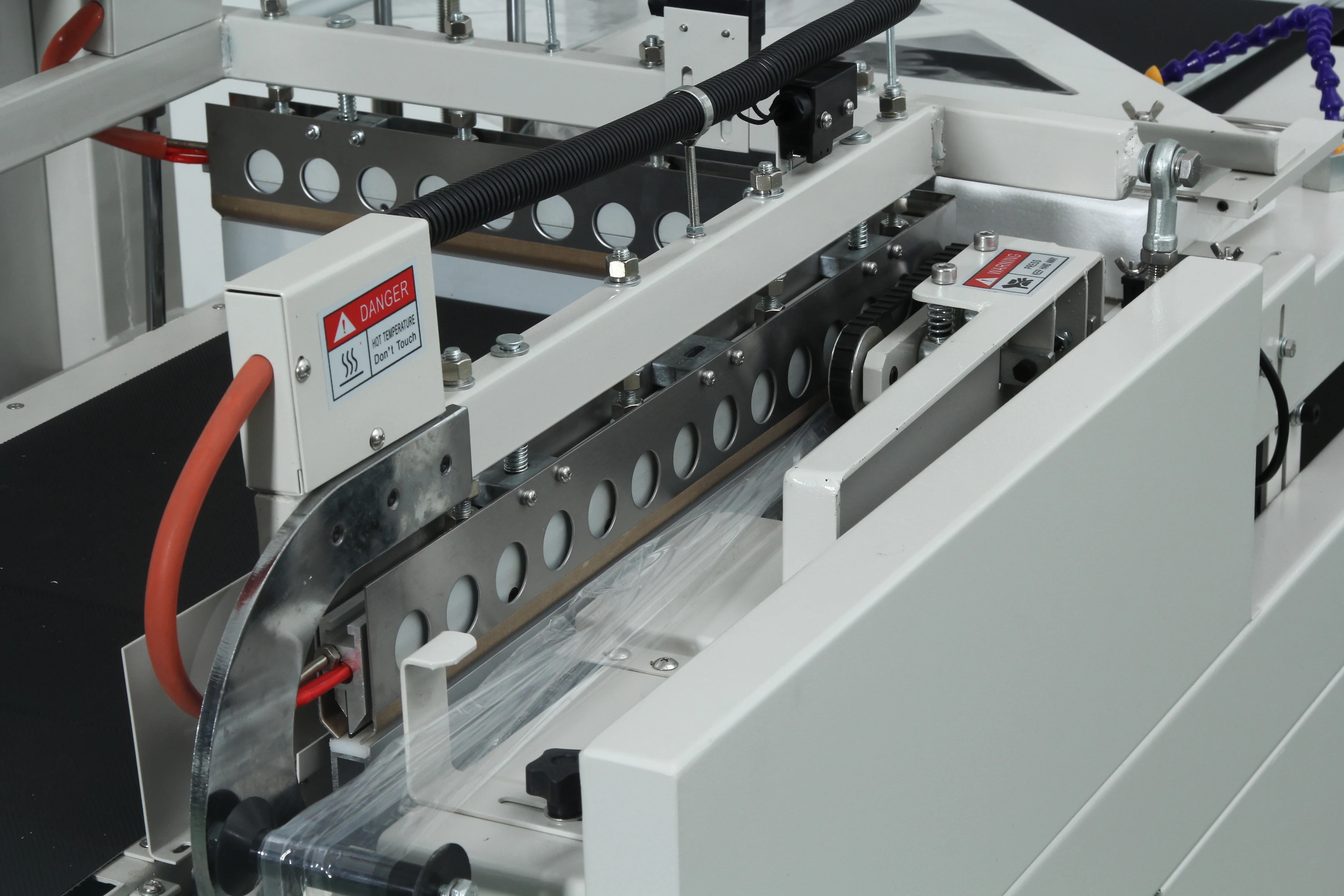 POF PVC PE Shrink Film Heat Shrink Wrapping Machine Shrink Wrap Film Machine Heat Shrink Tunnel Tube Packing Machine