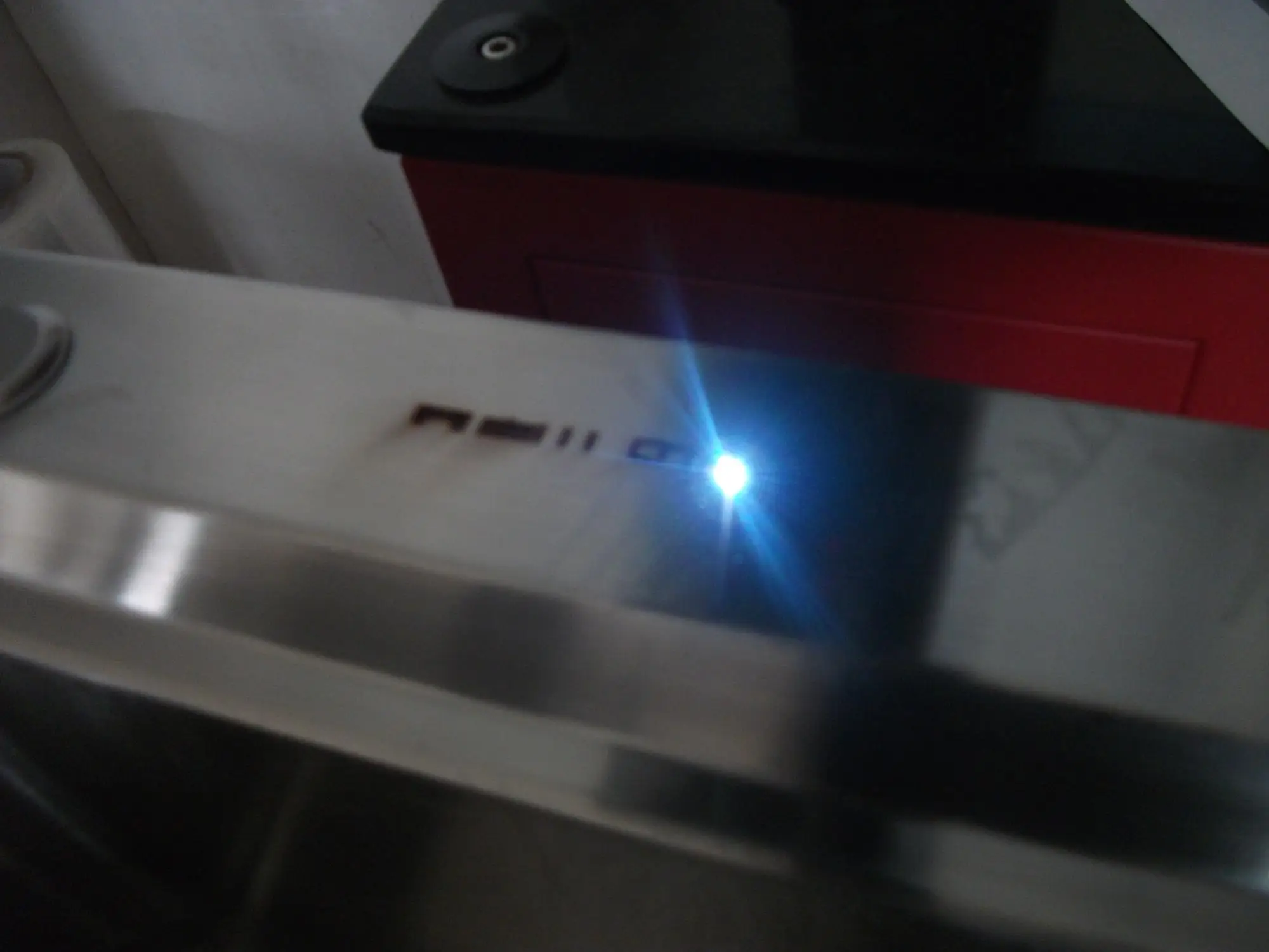 raycus fiber laser 20W 30W 50W metal fiber laser engraving machine metal yeti cup pen pet nameplate