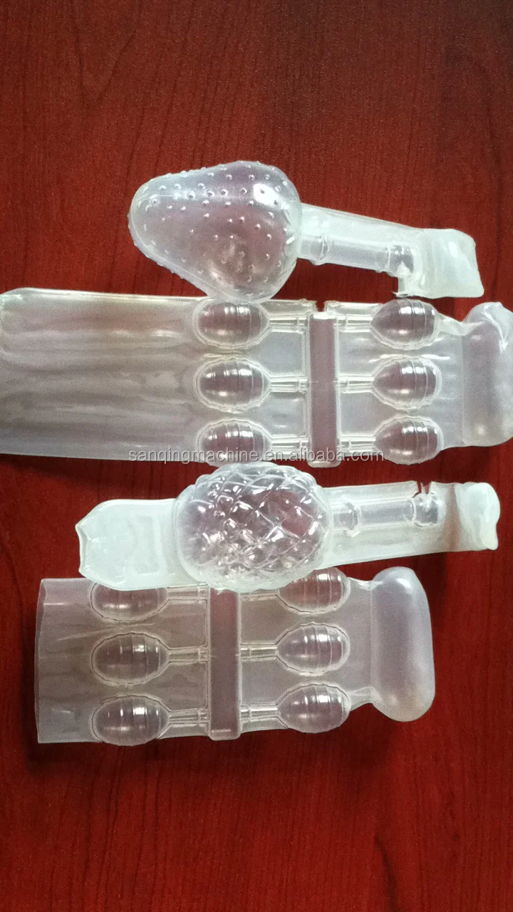 Машина для изготовления ледяных труб с четырьмя станциями