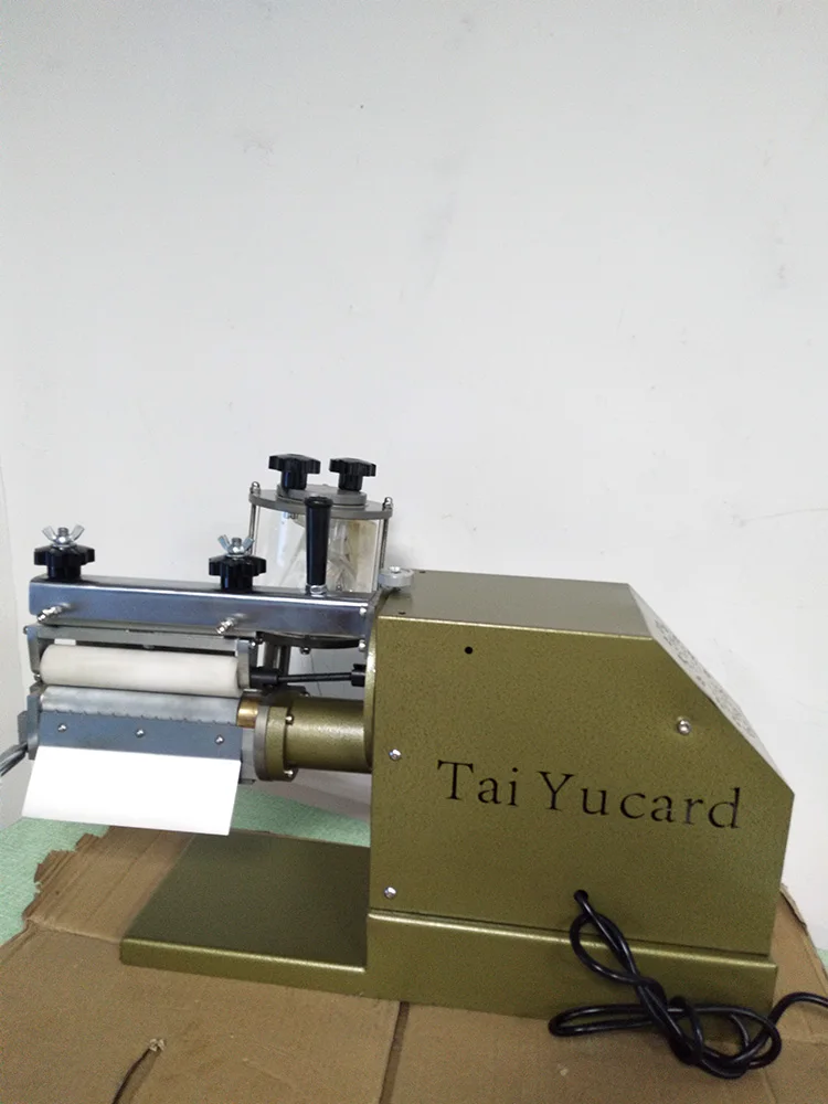 150mm speed-adjustable leather gluing machine