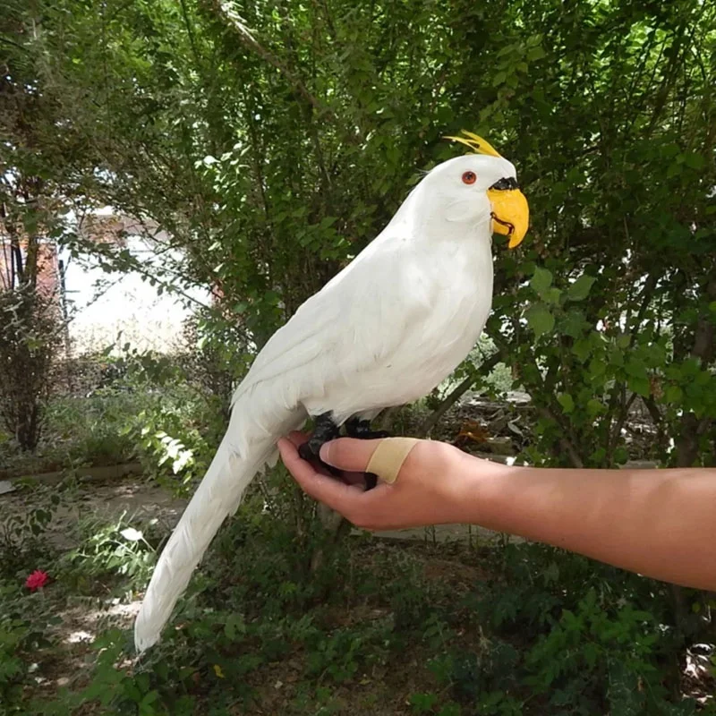 Different Color Available Artificial Macaw Parrot Bird Garden Decoration Figurine