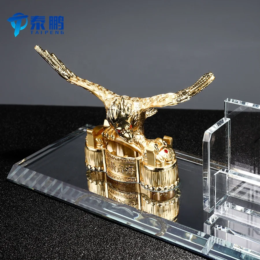 Gorgeous crystal desk set with gold plated glass eagle and engraving pen holder as business gift or decoration