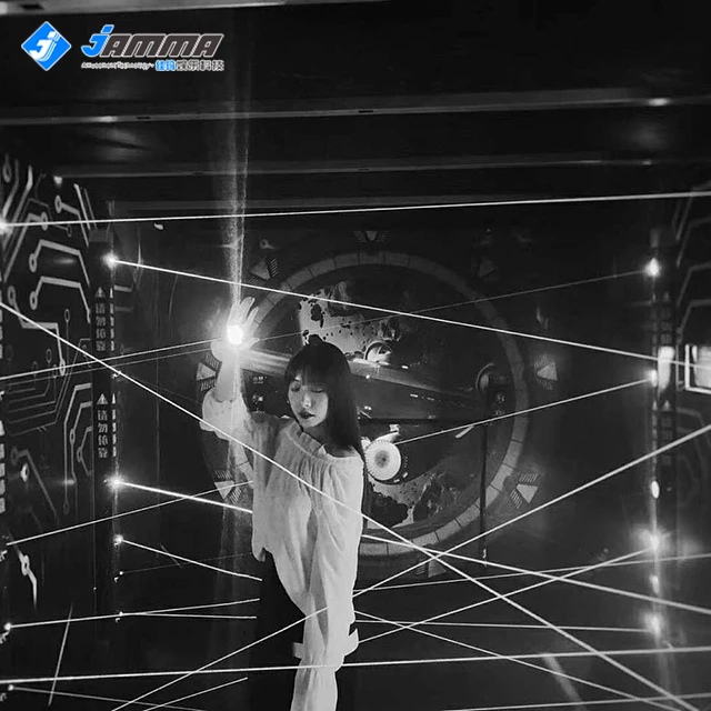 New Playground Entertainment Laser Tag Arena Maze Game Laser Tag Game