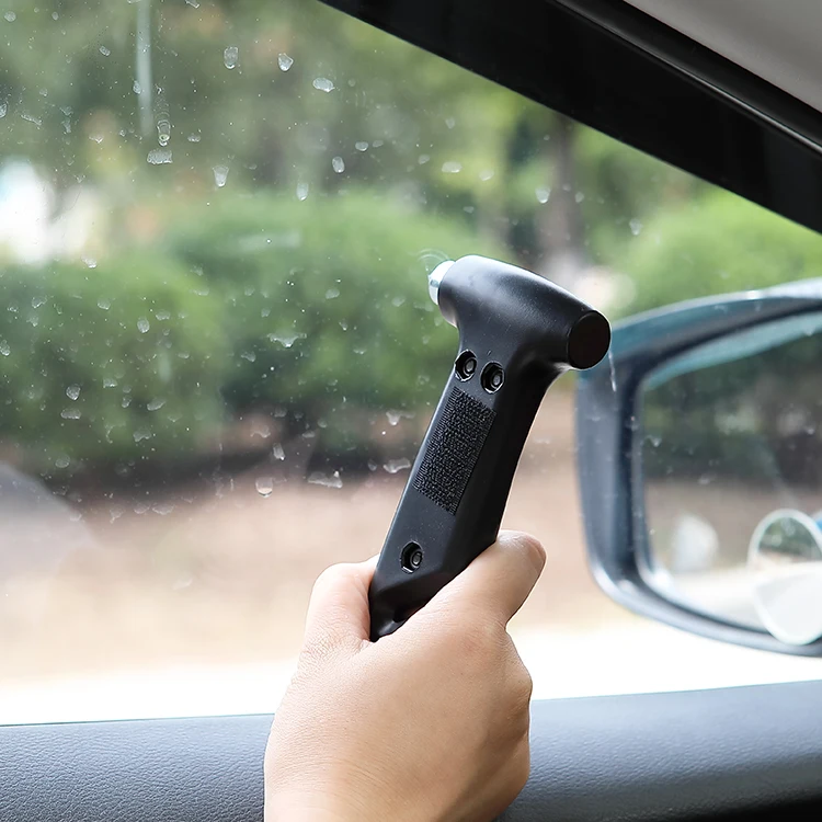 Life saving car safety hammer for emergency escape