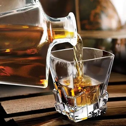 
Lead-Free Whiskey Glass Set China Factory Best Selling Glass Whiskey Decanter Set 