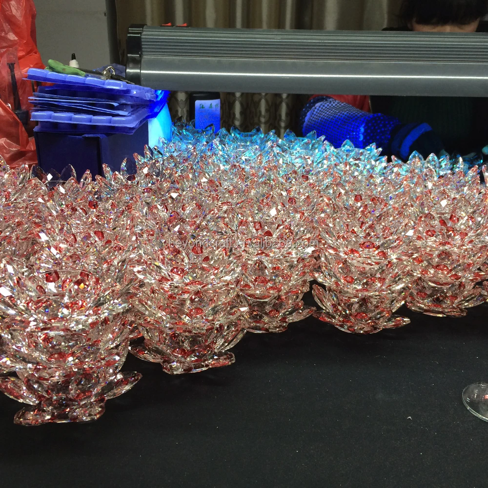 Romantic wholesale crystal lotus flower candle holder for wedding favors