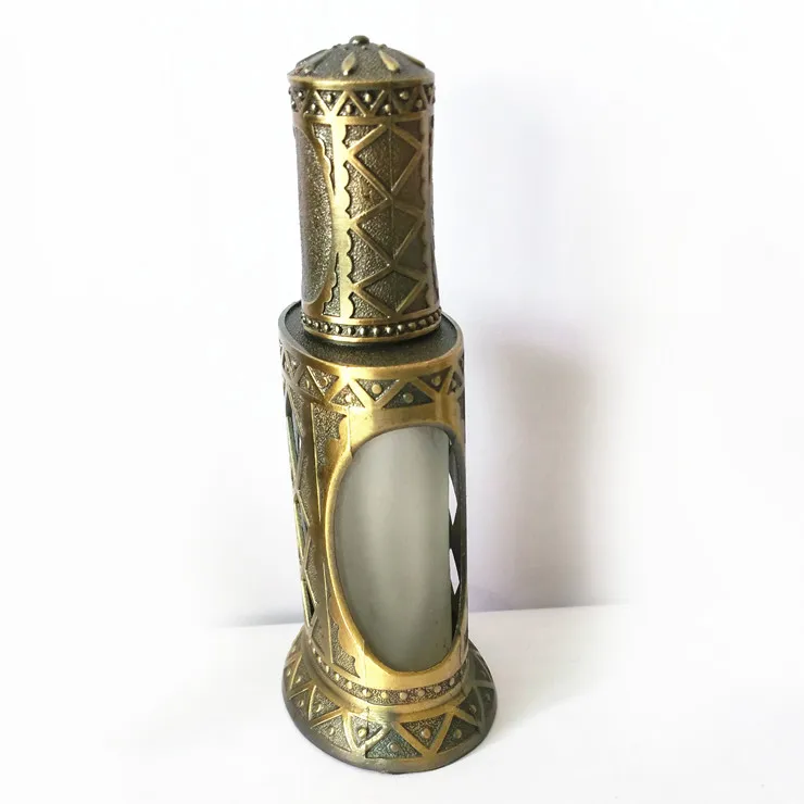 2017 Hot Sale 40ml Handmade Metal Decorated Perfume Spray Bottle Manufacturers