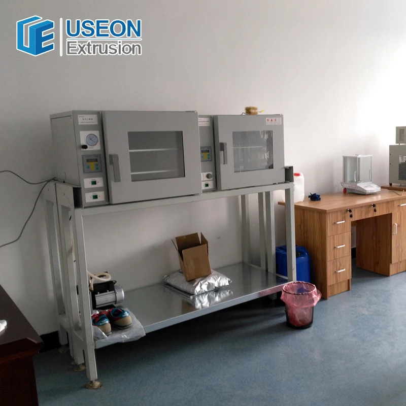 Cheap Price WPC-Wood Plastic Pipe Profile Production Carbon Black Masterbatch Machine Film Extruder