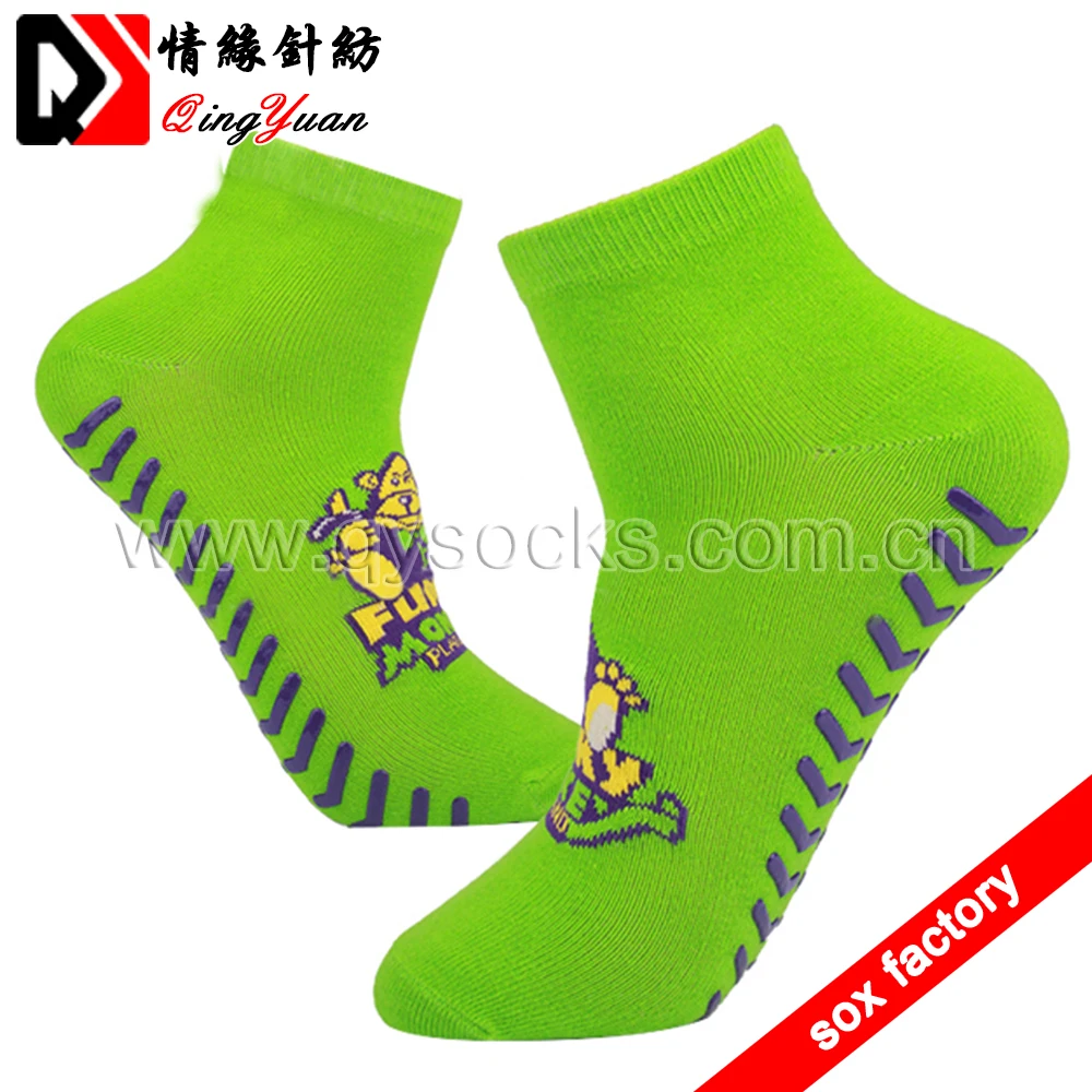Customized anti slip trampoline grip kids ankle socks