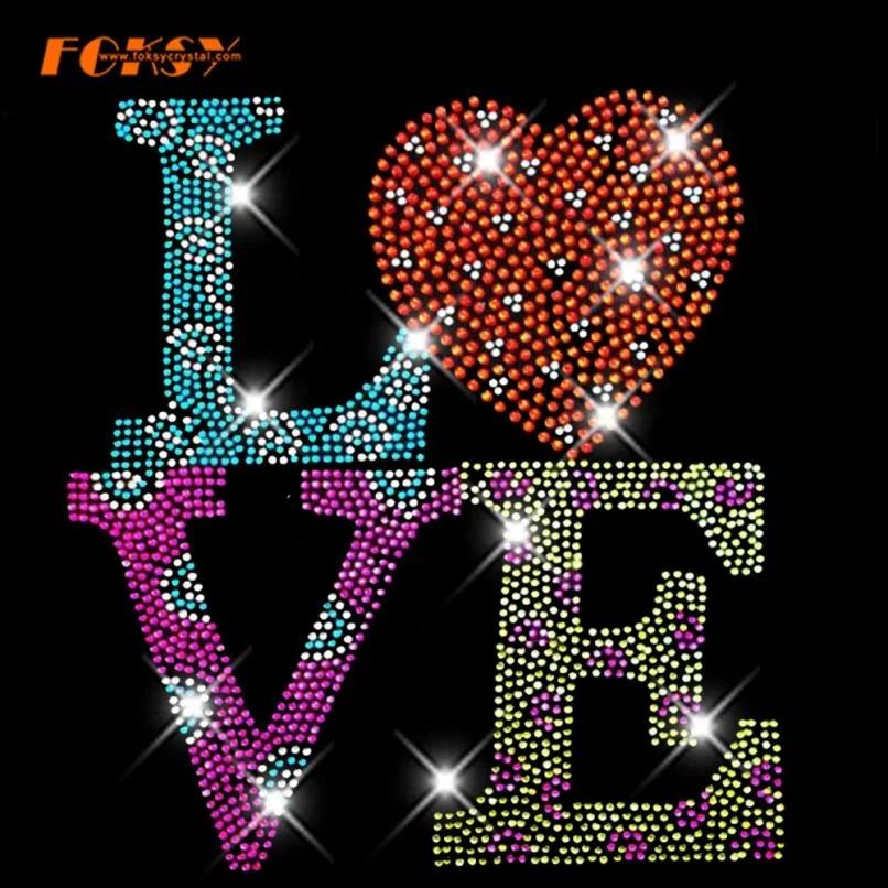 Ярко-розовые стразы с изображением Иисуса