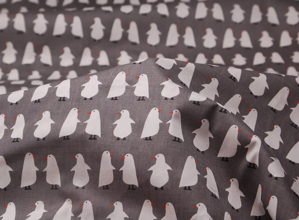 Printed Penguin 100% Cotton Fabric Eco-Friendly&Breathable Patchwork Cloth For DIY Sewing Crafts