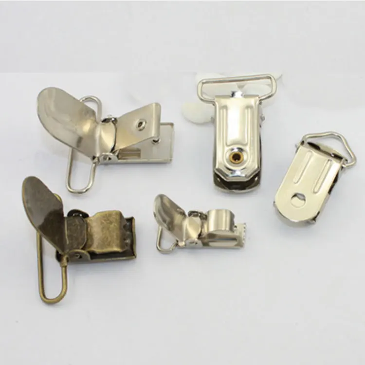 Cheap plastic metal leather wooden silicone holder baby pacifier clip