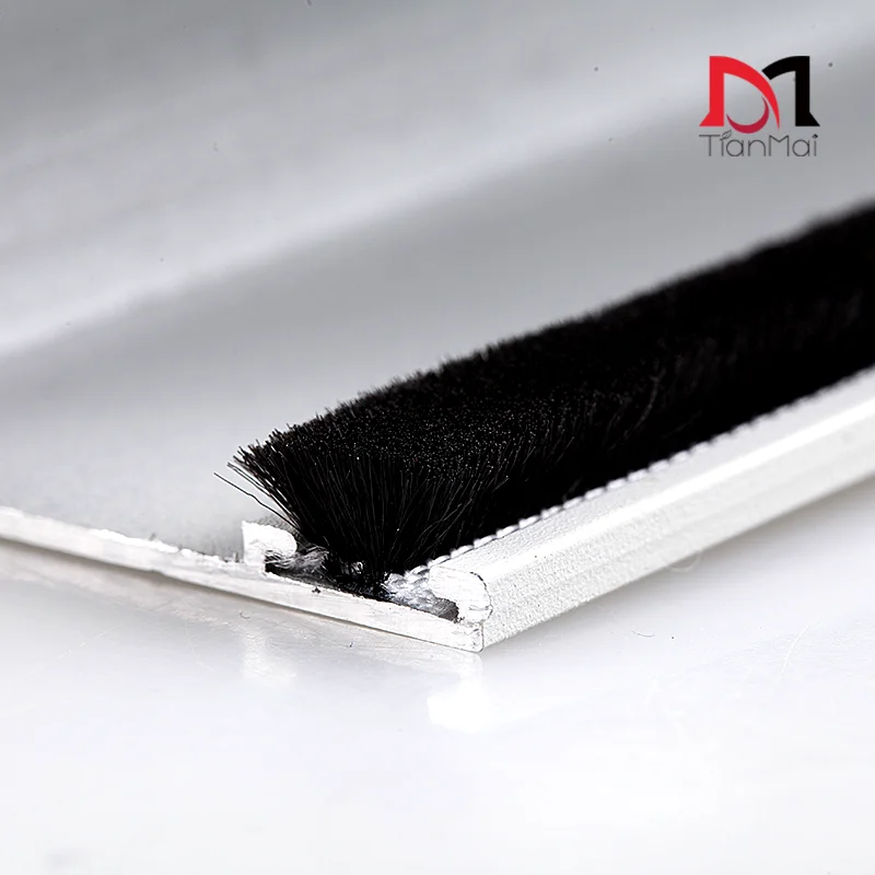 
Customized different kinds of Pile weather strip weatherstripping sealing brush for windows and doors 