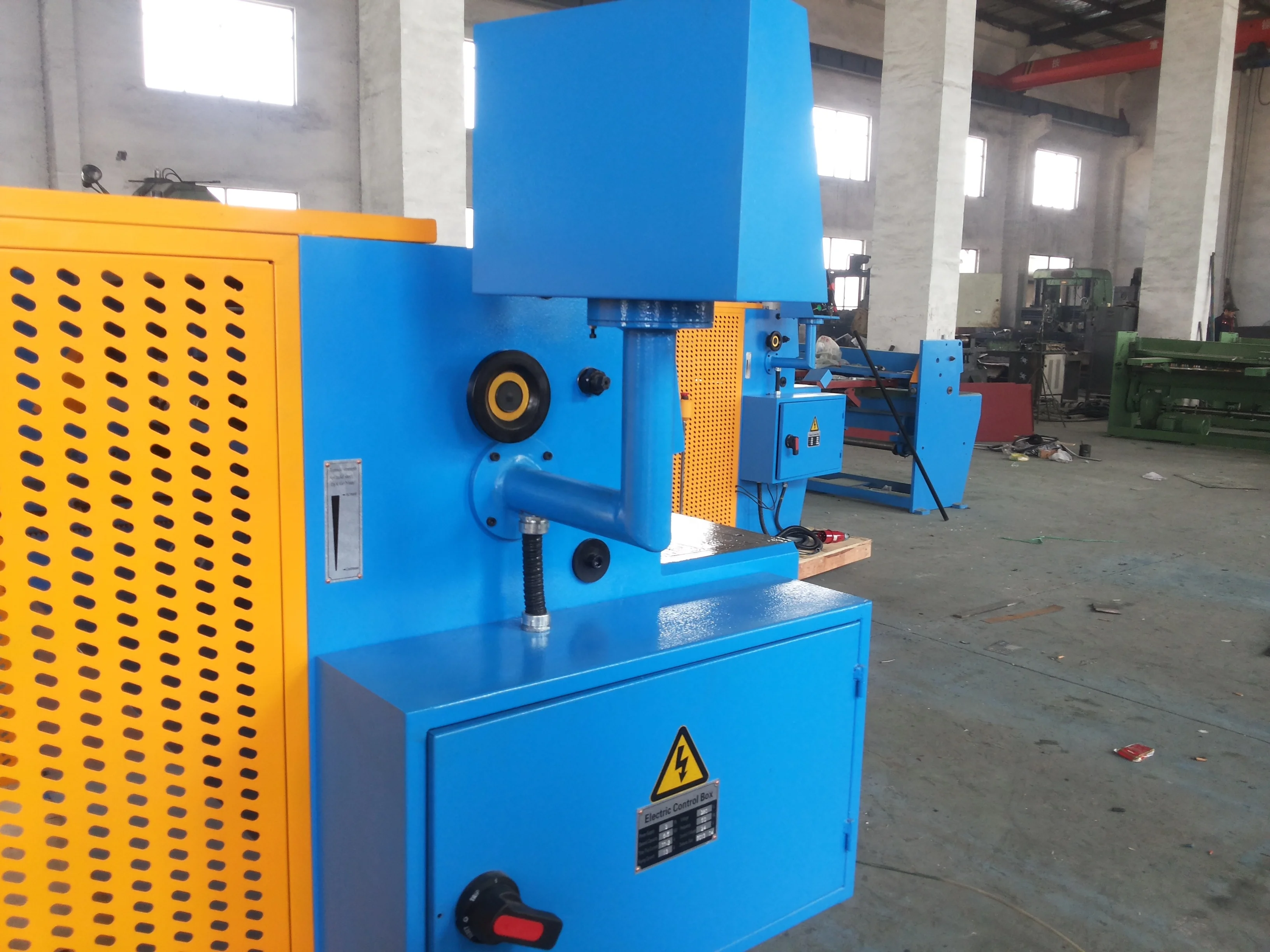 QH11D High Precision Electric Mechanical Rubber/Plastic/Metal Sheet Shear Machine