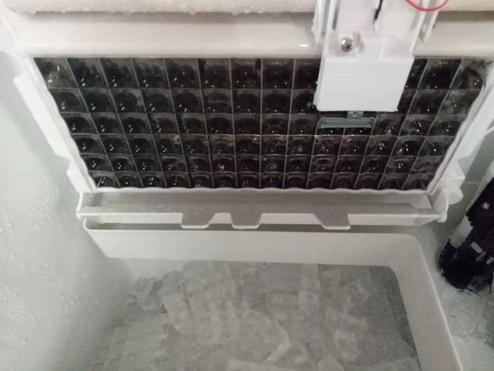 
150Kg/24h Commercial Restaurant Ice Maker Big Capacity Cube Ice Machine for sale 