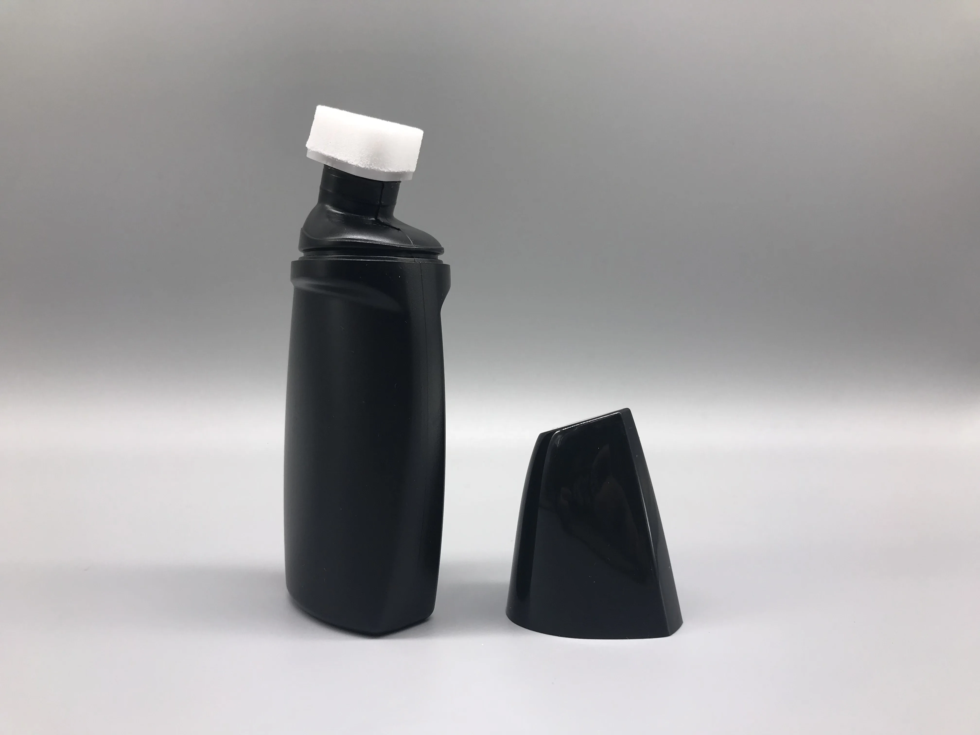 Perfect PE 3oz 100ml plastic black shoe polish cream bottle with sponge applicator