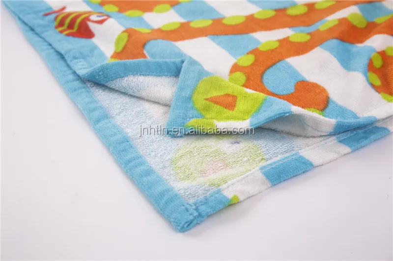 Розовое детское пляжное полотенце-пончо с капюшоном в виде осьминога