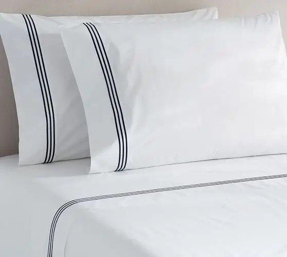 Bulk Sale Good Guality Embroidered  Bedding Set for Hotel