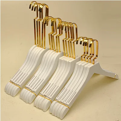 Factory wholesale boutique bulk short hook white clothes wooden hangers buy for sale hangers