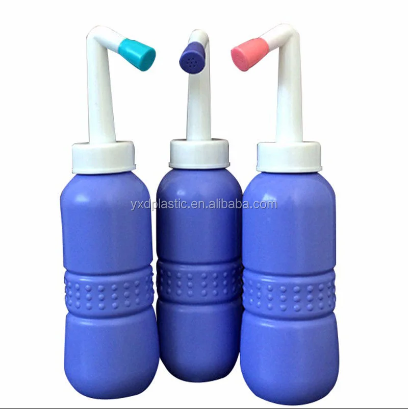 Mobile portable bidet for woman