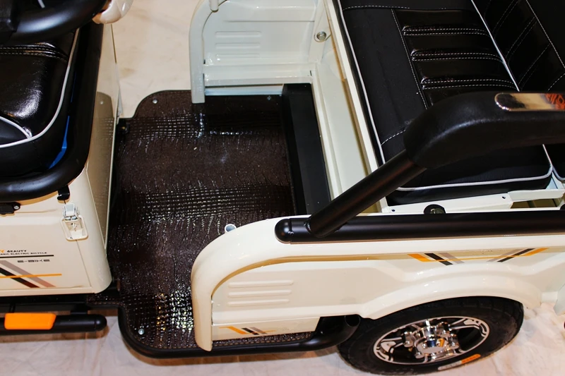 2 seat mobility scooter 4 wheels electric fully enclosed mobility scooter